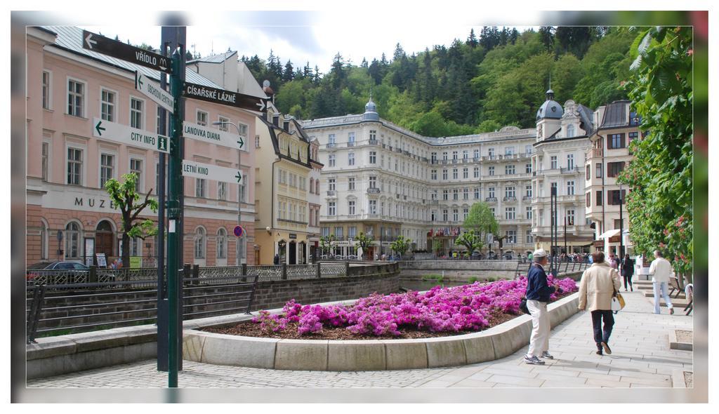 Pension Napoleon Karlovy Vary Eksteriør bilde